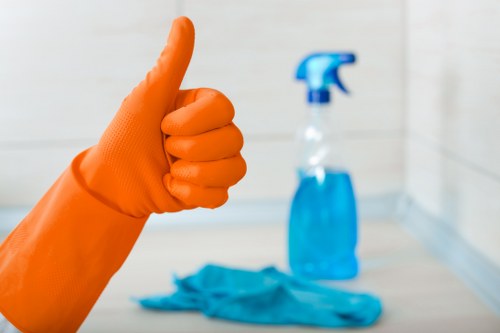 Hot water extraction equipment for carpet cleaning